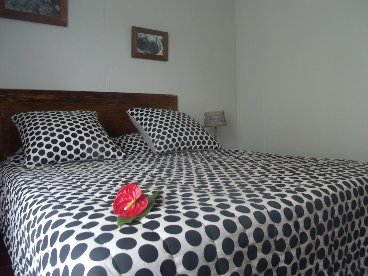 Le Four A Pain Bed and Breakfast Saint-Philippe Eksteriør billede